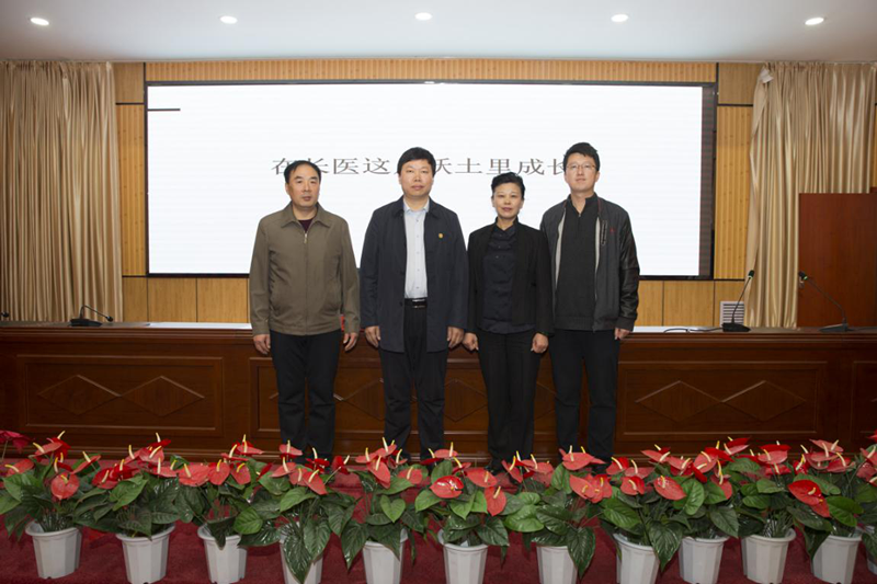 杰出校友徐云峰回母校作专题讲座